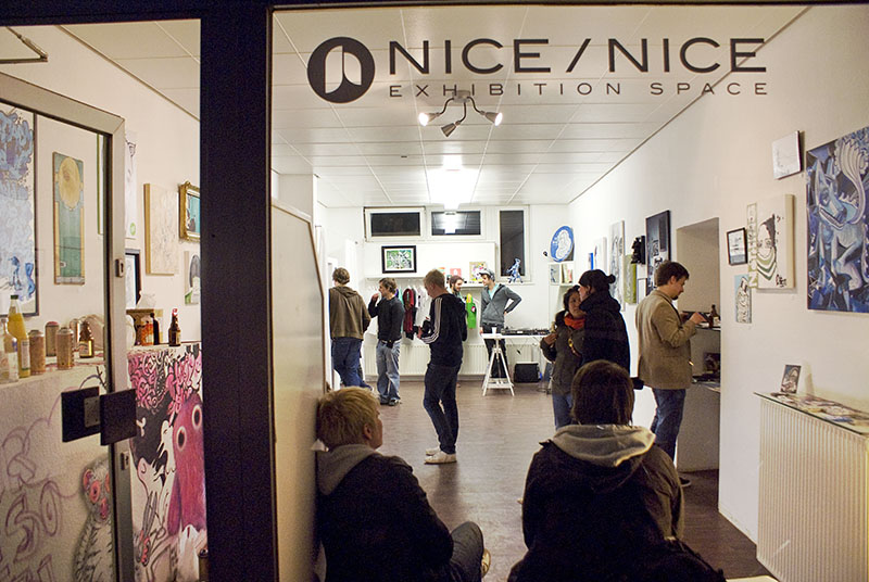 44flavours — Threesome – Nice/Nice Gallery