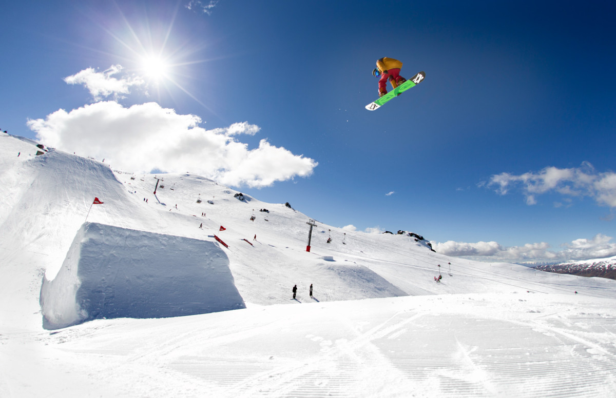 44flavours — Völkl Snowboards 2014/15